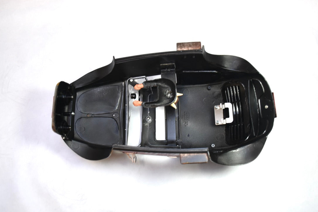 Tamiya Sand Scorcher 1/10 Custom Painted Body – Finished with Driver Figure (JUNKOLA)