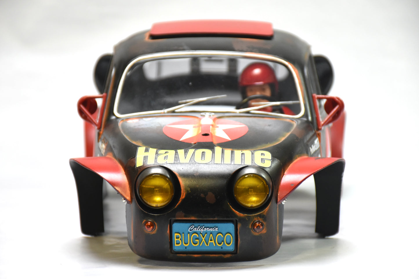 Tamiya Sand Scorcher 1/10 Custom Painted Body – Finished with Driver Figure (BUGXACO)