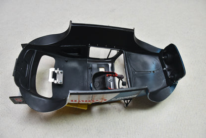 Carrosserie personnalisée peinte Tamiya Sand Scorcher 1/10 – Finition avec figurine de pilote (BUGANON)