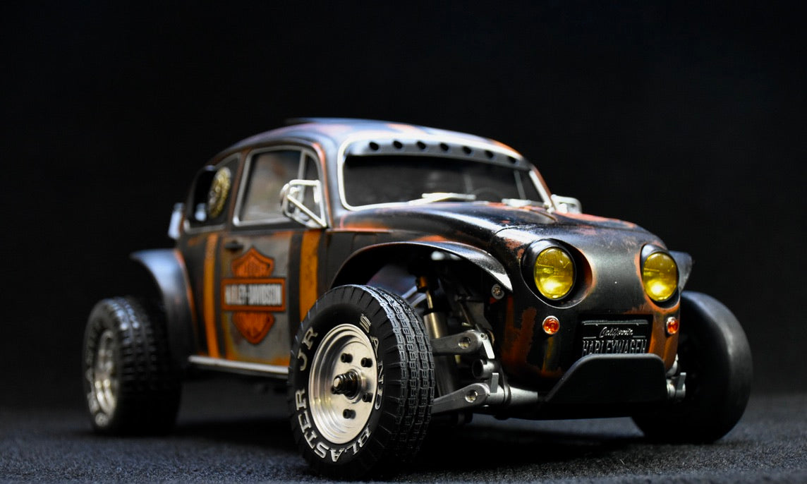 Tamiya Sand Scorcher 1/10 Custom Painted Body – Finished with Driver Figure (HARLEYWAGEN)
