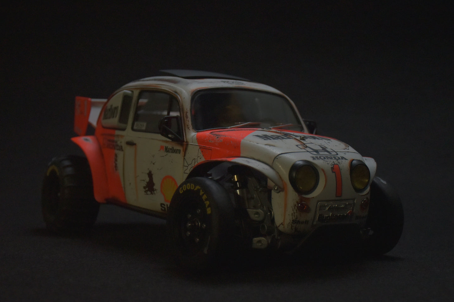 Tamiya Sand Scorcher 1/10 Custom Painted Body – Finished with Driver Figure (BUGLAREN)