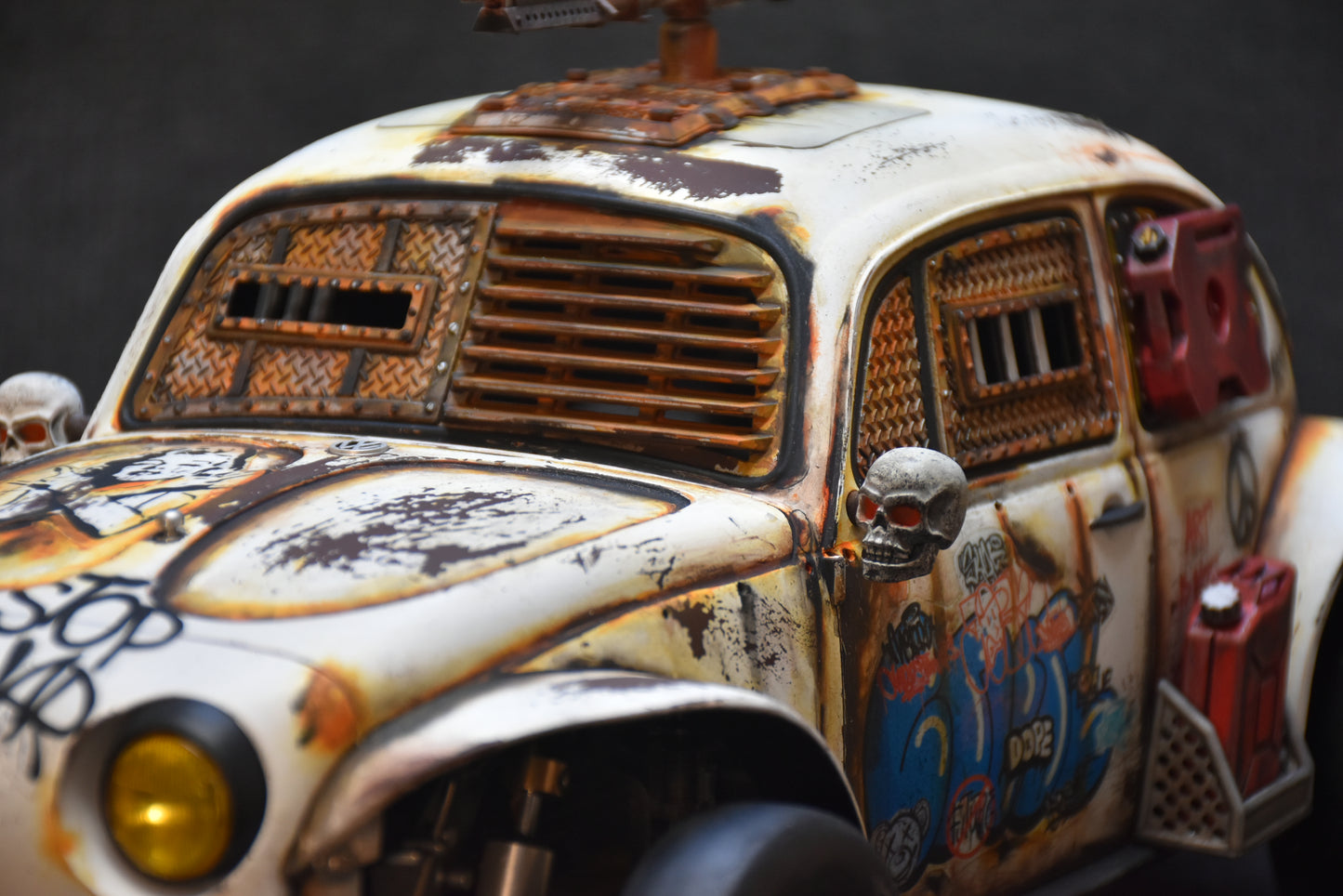 Tamiya Sand Scorcher 1/10 Custom Painted Body – Finished with Driver Figure (DYSTOPIC) - BOLIM RC CUSTOMS