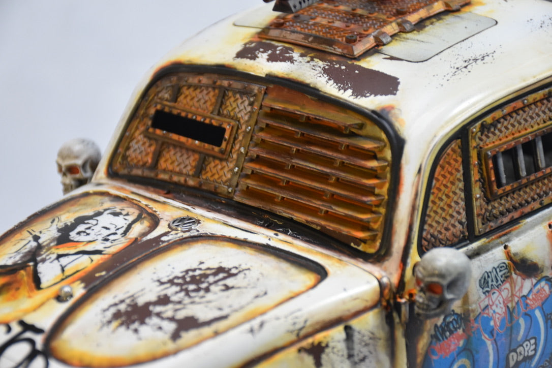 Tamiya Sand Scorcher 1/10 Custom Painted Body – Finished with Driver Figure (2SEXY4U)