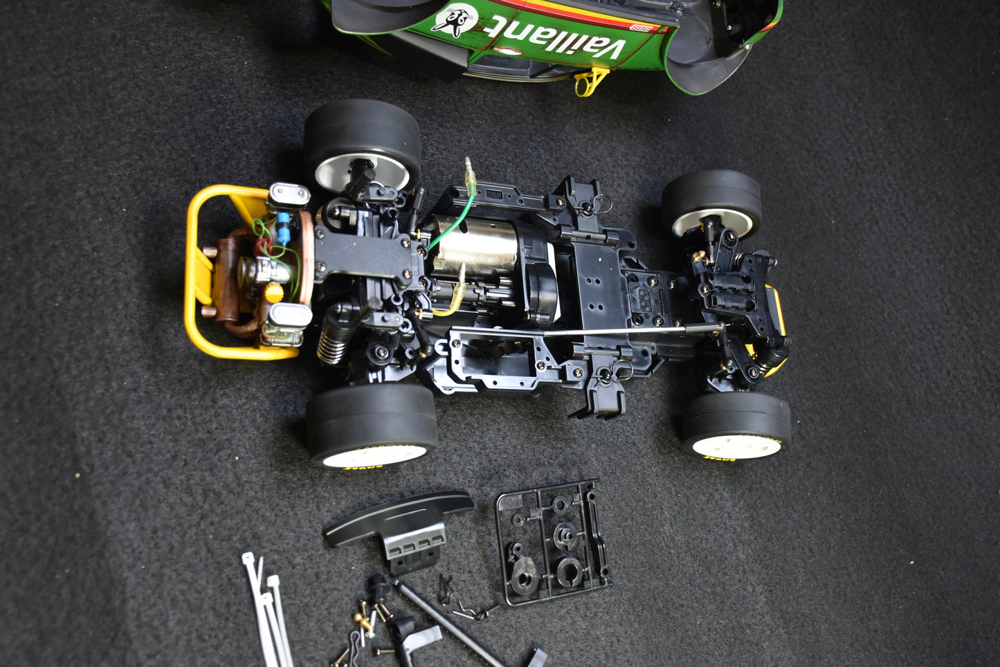 Tamiya Custom-Built STREET SAND SCORCHER - "VAILLOW" (VAILLANT LIVERY) – 1/10 RC