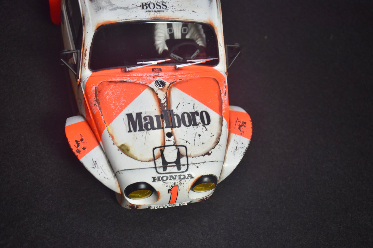 Tamiya Sand Scorcher 1/10 Custom Painted Body – Finished with Driver Figure (BUGLAREN)