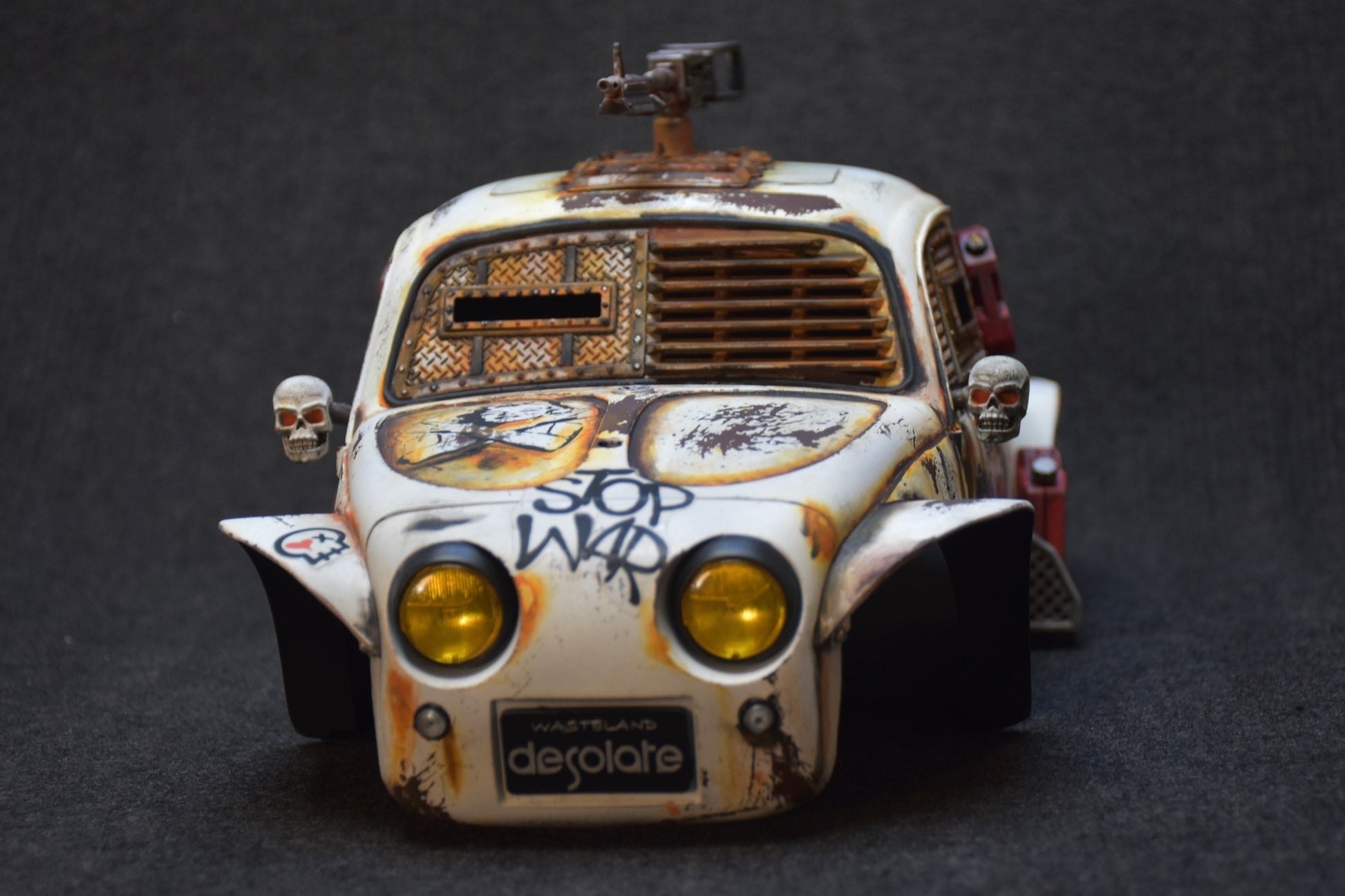Tamiya Sand Scorcher 1/10 Custom Painted Body – Finished with Driver Figure (DYSTOPIC) - BOLIM RC CUSTOMS