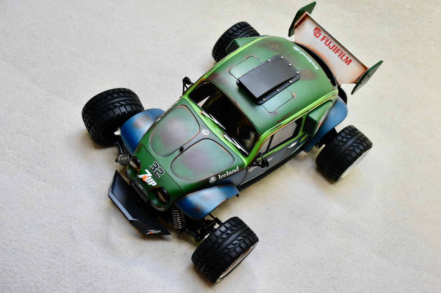 WAGUP  - Custom-Built Tamiya Blitzer Beetle – 1/10 RC Buggy (7UP LIVERY)