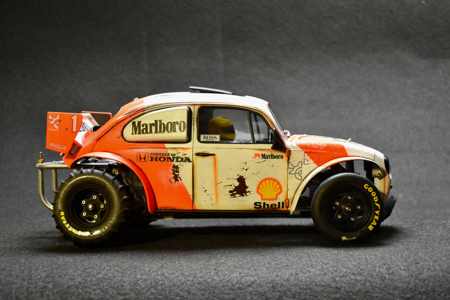 Tamiya Sand Scorcher 1/10 Custom Painted Body – Finished with Driver Figure (BUGLAREN)