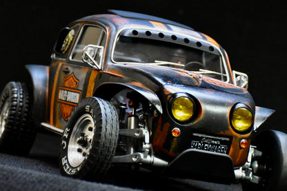 Tamiya Sand Scorcher 1/10 Custom Painted Body – Finished with Driver Figure (HARLEYWAGEN)
