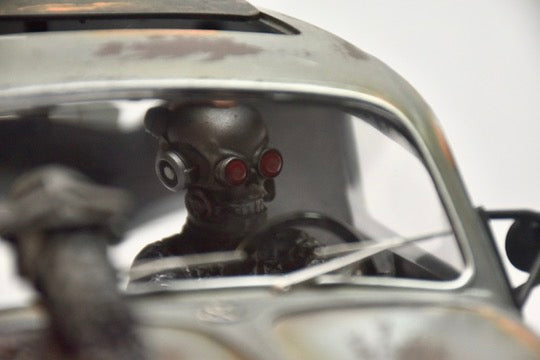 Tamiya Sand Scorcher 1/10 Custom Painted Body – Finished with Driver Figure (DYSTOPIC)