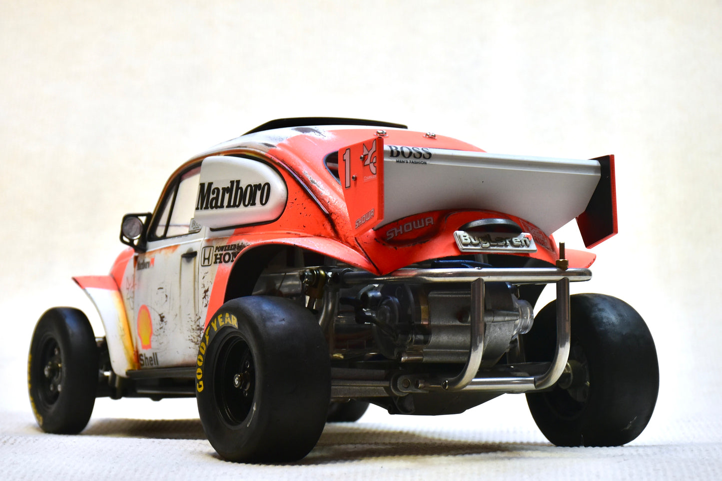 Tamiya Sand Scorcher 1/10 Custom Painted Body – Finished with Driver Figure (BUGLAREN)