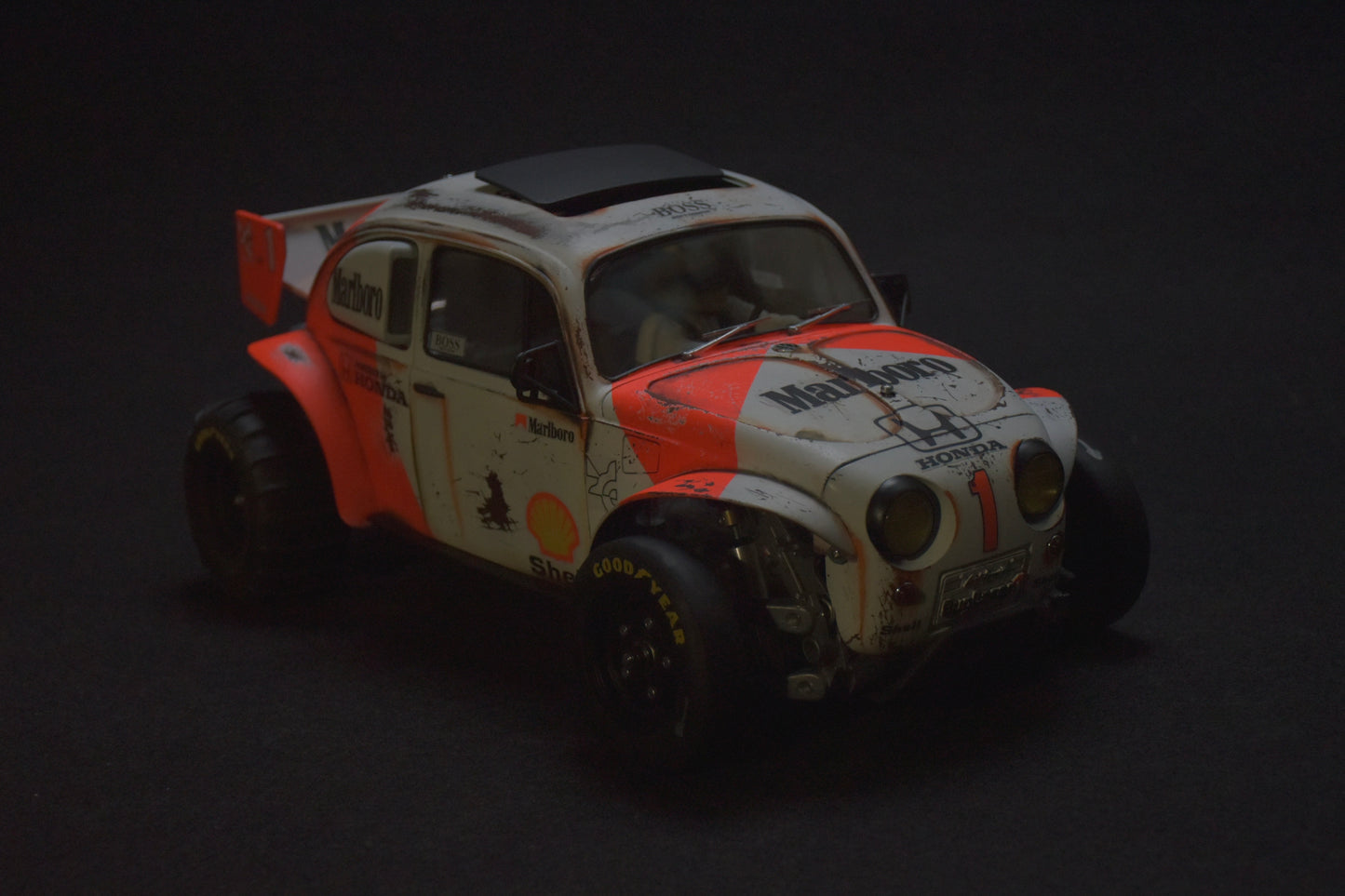 Tamiya Sand Scorcher 1/10 Custom Painted Body – Finished with Driver Figure (BUGLAREN)
