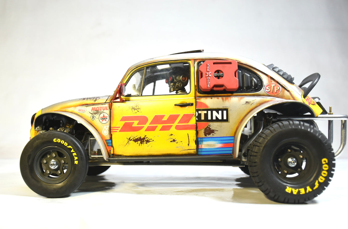 Tamiya Sand Scorcher 1/10 Custom Painted Body – Finished with Driver Figure (DESOLATE)
