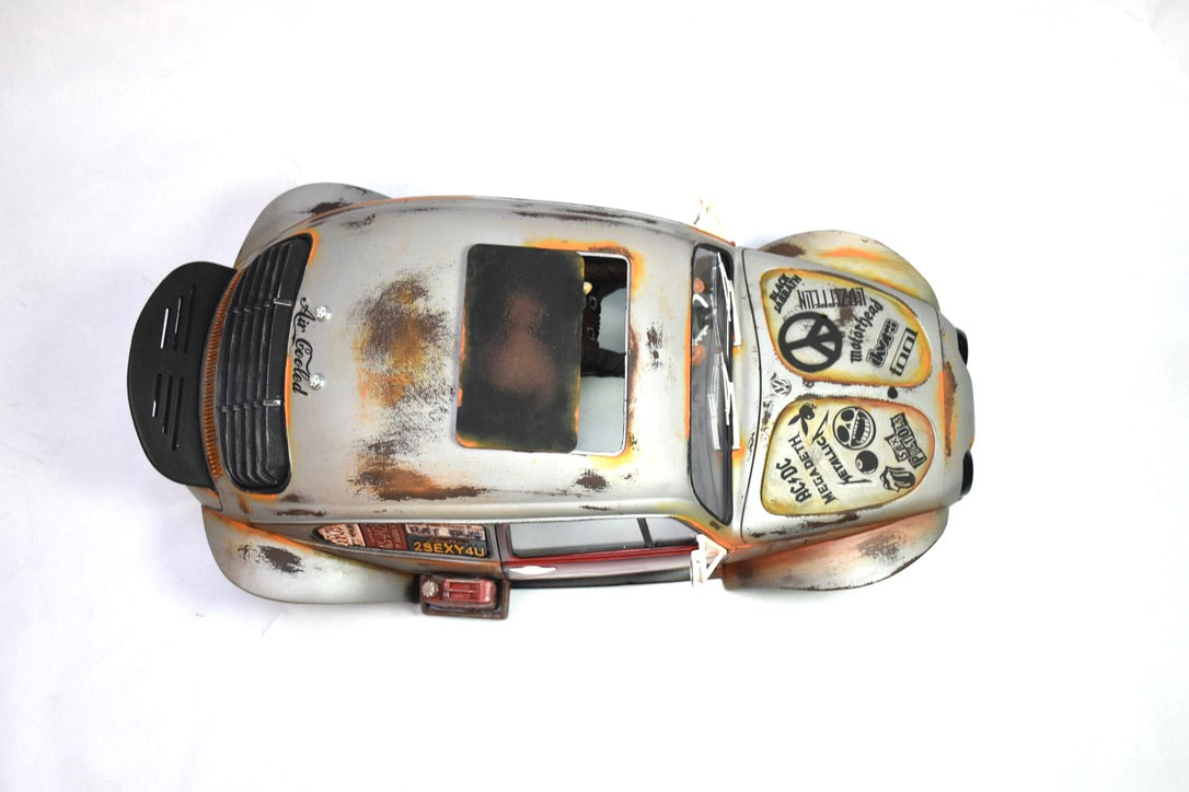 Tamiya Sand Scorcher 1/10 Custom Painted Body – Finished with Driver Figure (JUNKOLA)