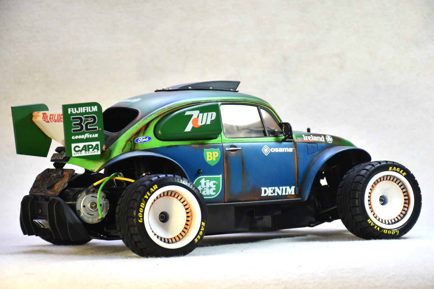 WAGUP  - Custom-Built Tamiya Blitzer Beetle – 1/10 RC Buggy (7UP LIVERY)