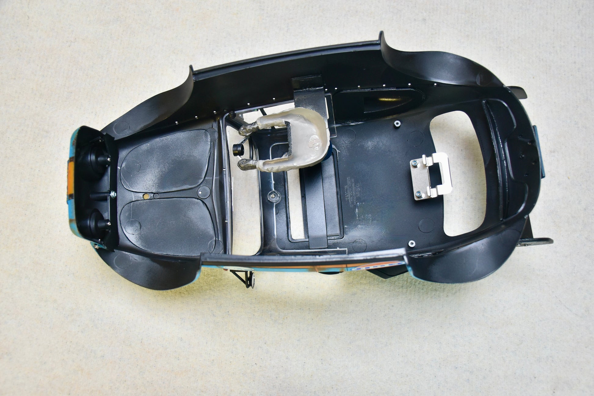 Tamiya Sand Scorcher 1/10 Custom Painted Body – Finished with Driver Figure (BUGULF) - BOLIM RC CUSTOMS