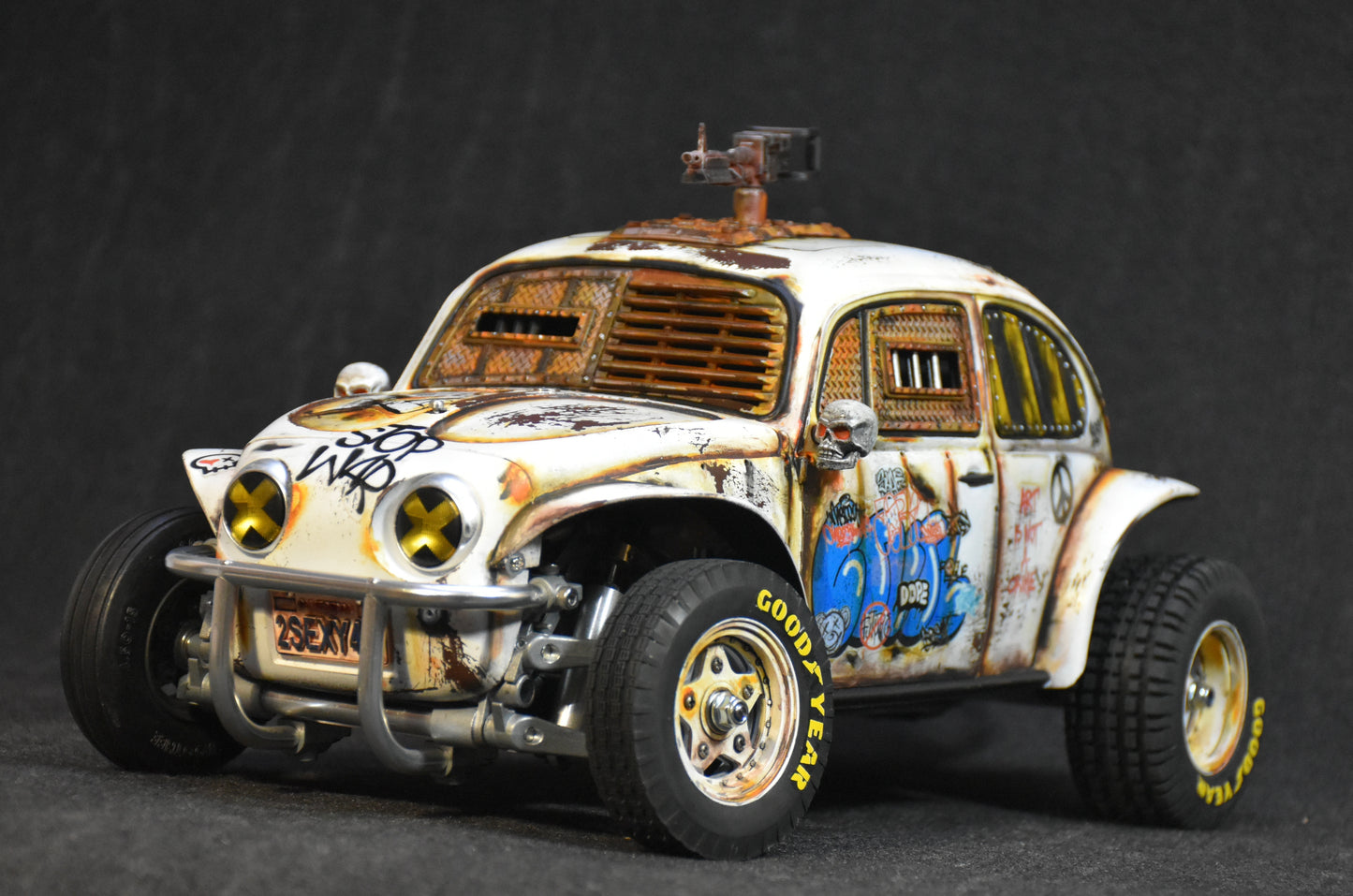Tamiya Sand Scorcher 1/10 Custom Painted Body – Finished with Driver Figure (2SEXY4U)