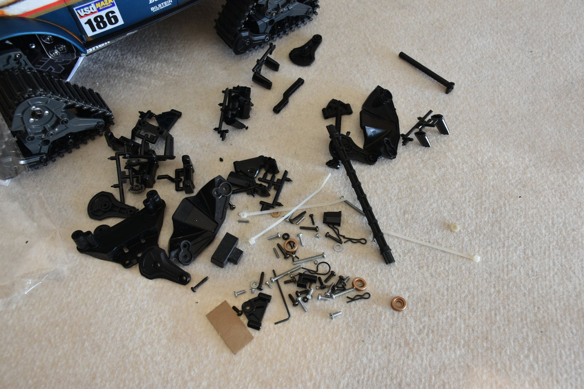 Custom-Built Tamiya QuadTrack Blitzer Beetle (ROTHMANS livery)  – 1/10 RC