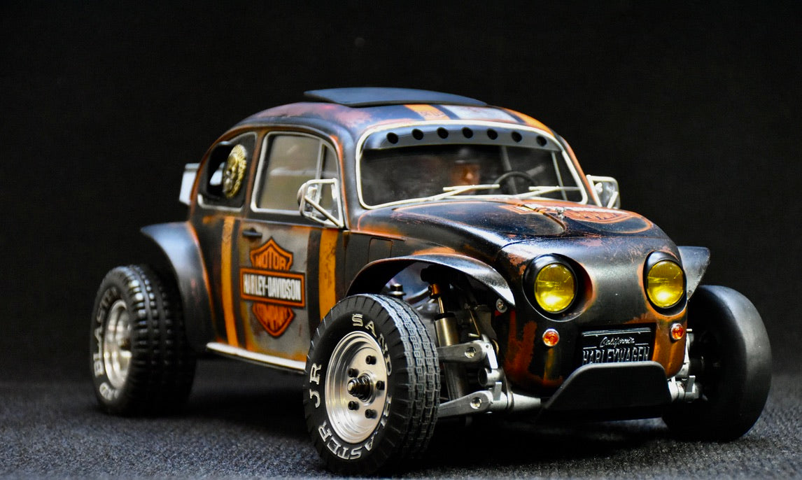 Tamiya Sand Scorcher 1/10 Custom Painted Body – Finished with Driver Figure (HARLEYWAGEN)