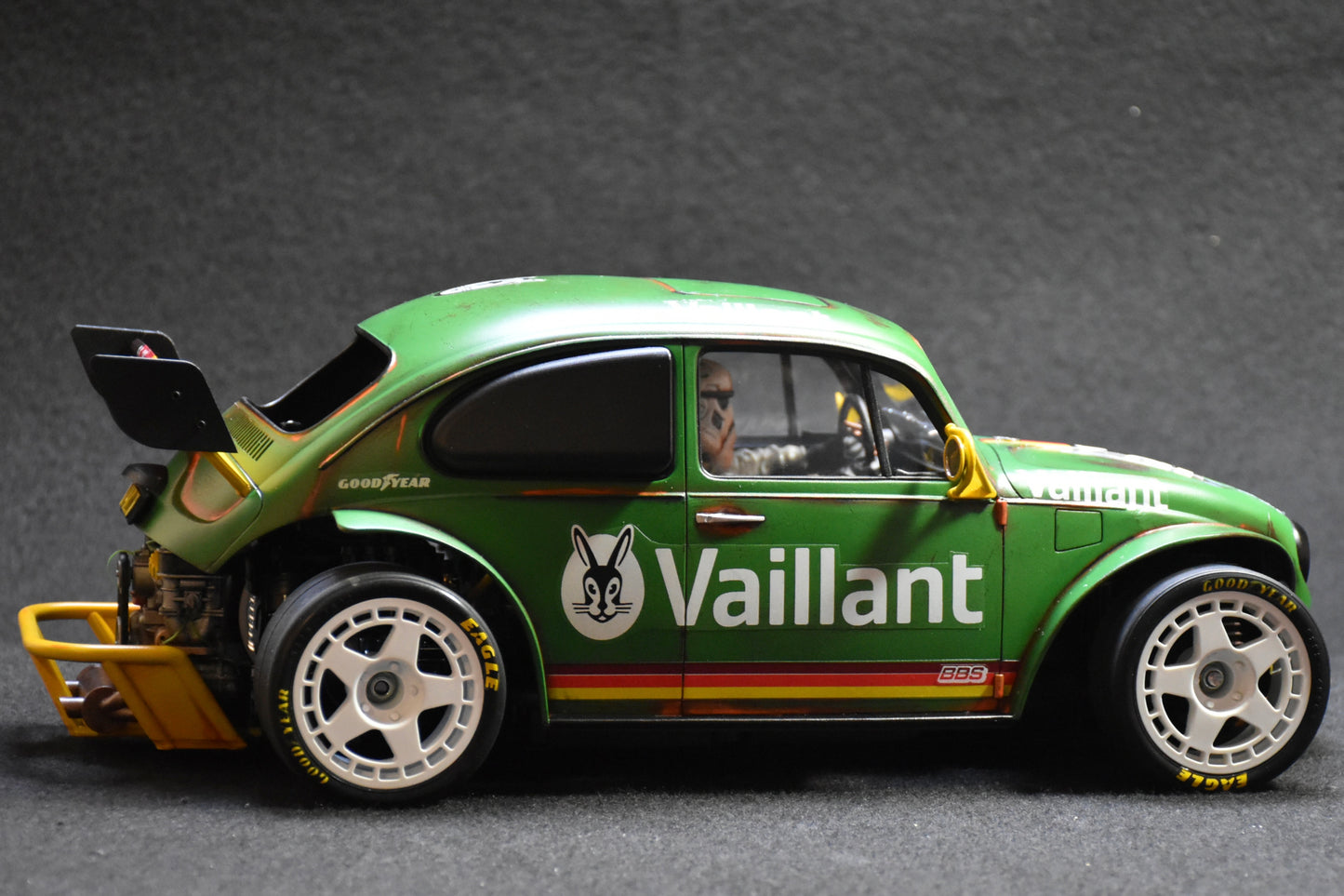 Tamiya Custom-Built STREET SAND SCORCHER - "VAILLOW" (VAILLANT LIVERY) – 1/10 RC