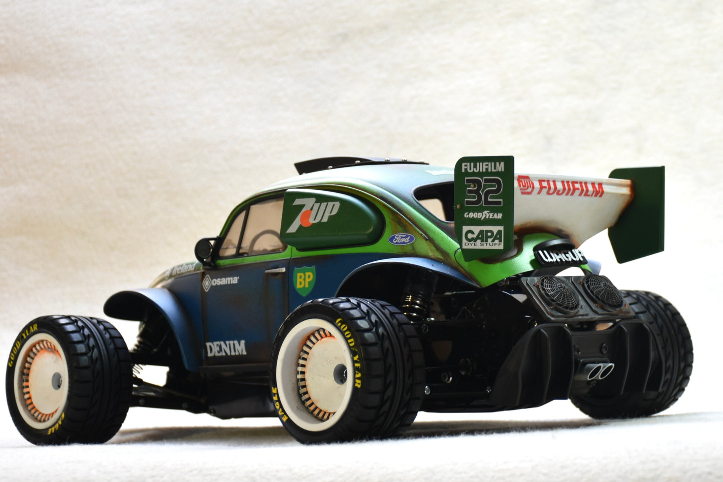 WAGUP  - Custom-Built Tamiya Blitzer Beetle – 1/10 RC Buggy (7UP LIVERY)