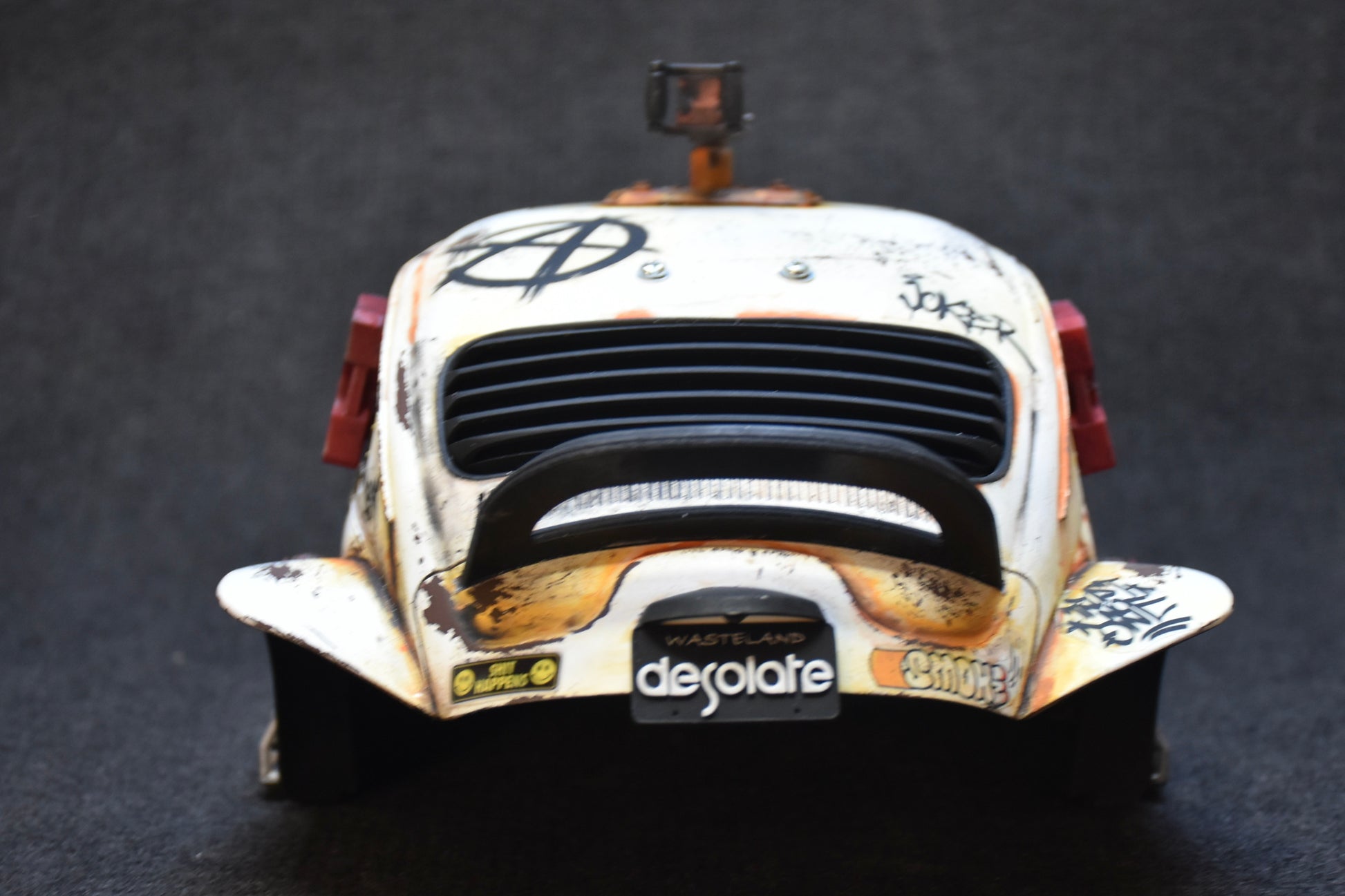 Tamiya Sand Scorcher 1/10 Custom Painted Body – Finished with Driver Figure (DYSTOPIC) - BOLIM RC CUSTOMS