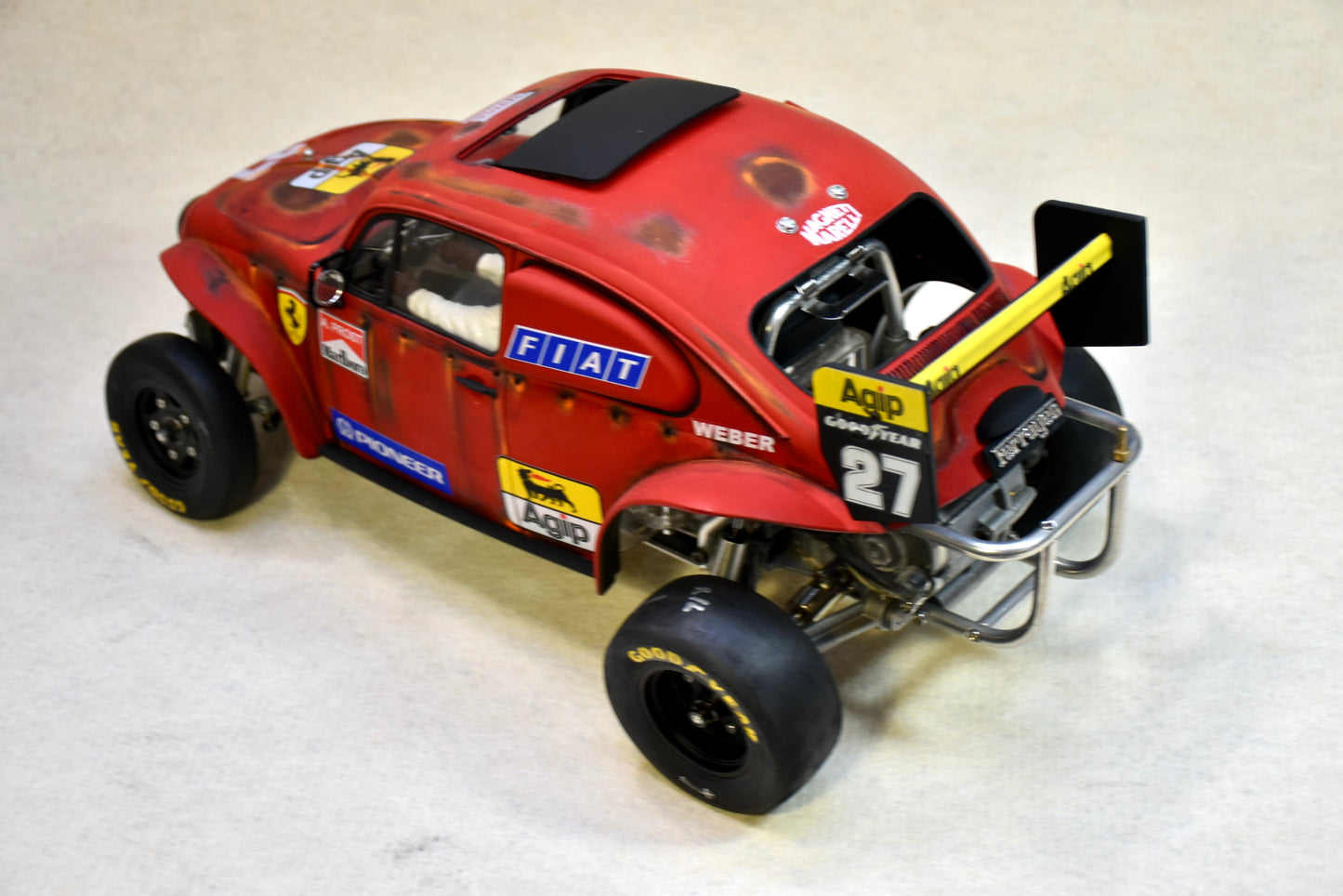 Tamiya Sand Scorcher 1/10 Custom Painted Body – Finished with Driver Figure (Ferragen)