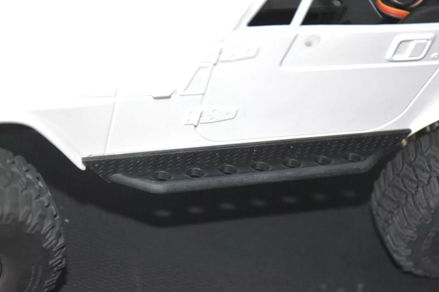 Side Bars / Side Steps (Pair) (Type 3) – Tamiya CC-01/CR-01 Jeep Wrangler YJ 1/10 Body – Custom Resin Part (by Bolim RC Customs)