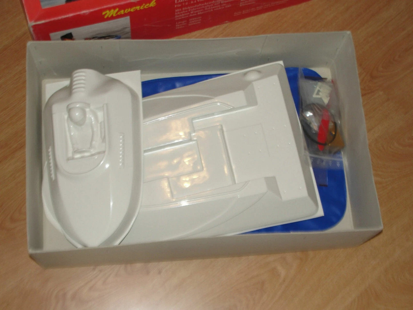 Vintage MAVERICK RC Electric Powered HOVERCRAFT KIT – Swiss Made Luftkissenboot – NIB