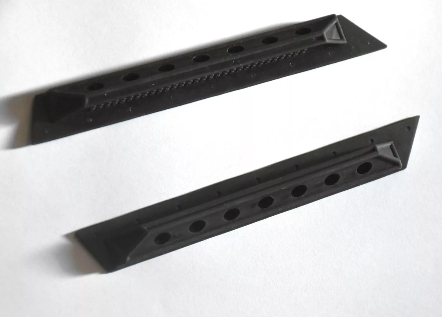 Side Bars / Side Steps (Pair) (Type 4) – Tamiya CC-01/CR-01 Jeep Wrangler YJ 1/10 Body – Custom Resin Part (by Bolim RC Customs)